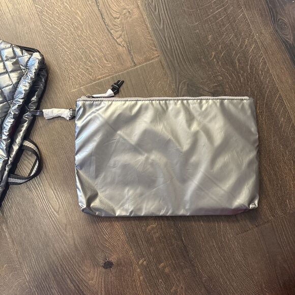 Oliver Thomas 24 + 7 In A Cinch Backpack Quilted Silver Gray Fitness Tennis New - Picture 7 of 7